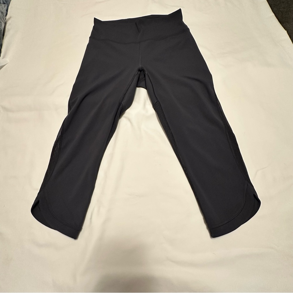 Lululemon Revitalize Crop 21” Leggings Women’s Size 10 Dark Gray W6AD7S
